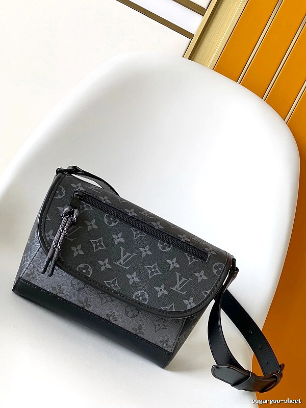 Crossbody Bag by Louis Vuitton with Black Monogram Crossbody Pouch