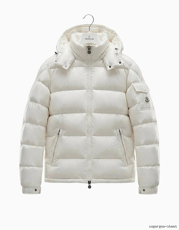 Moncler shiny and fashionable white down jacket