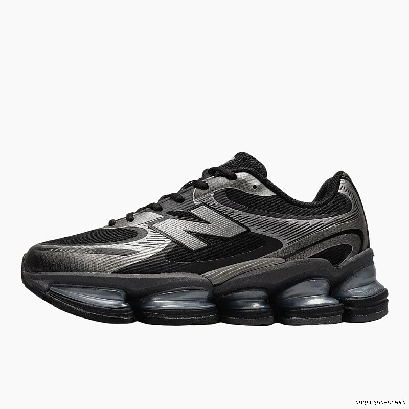 New Balance retro black and silver sports shoes